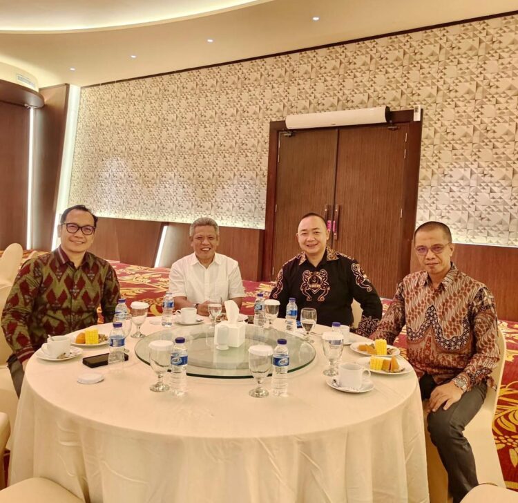 bapenda.ketapangkab.go.id - Sekda Kabupaten Ketapang, Alexander Wilyo, S.STP, M.Si Hadiri Rakor Pengelolaan Keuangan Daerah se-Kalbar